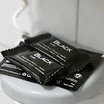 Hotel & 
