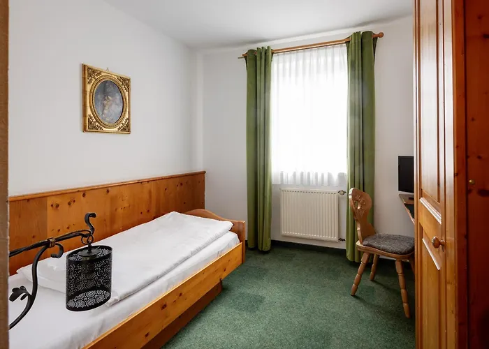 Gasthaus&hotel Zum Boarn Hotel *