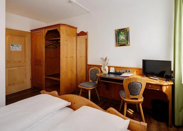 Gasthaus&hotel Zum Boarn Hotel